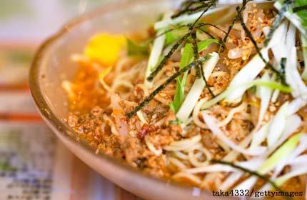 いつもの冷やし中華が大変身!たれとトッピングの新鮮テク